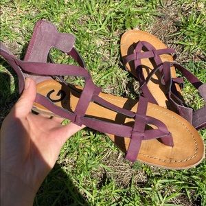 BRAND NEW GUESS SANDALS